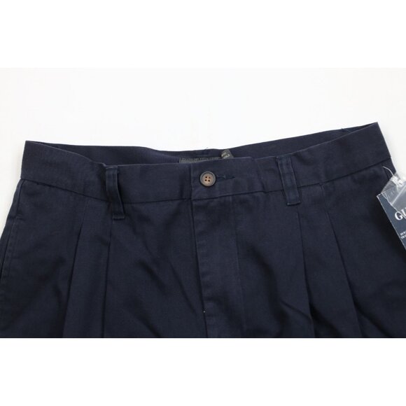 Deadstock Vintage 90s Guess Mens 30 Spell Out Above Knee Pleated Chino Shorts - Picture 2 of 15